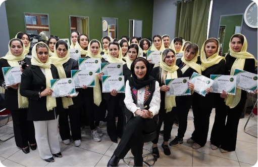 آموزش حضوری اسکراب اسکالپ سر در تهران
